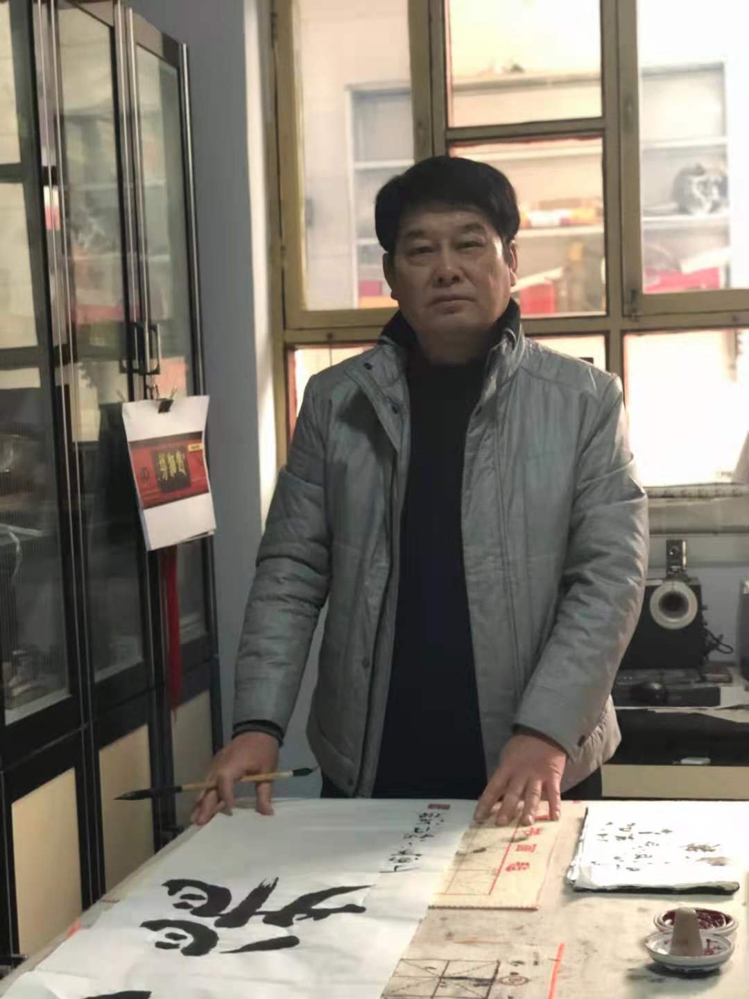 许海梁(图1)