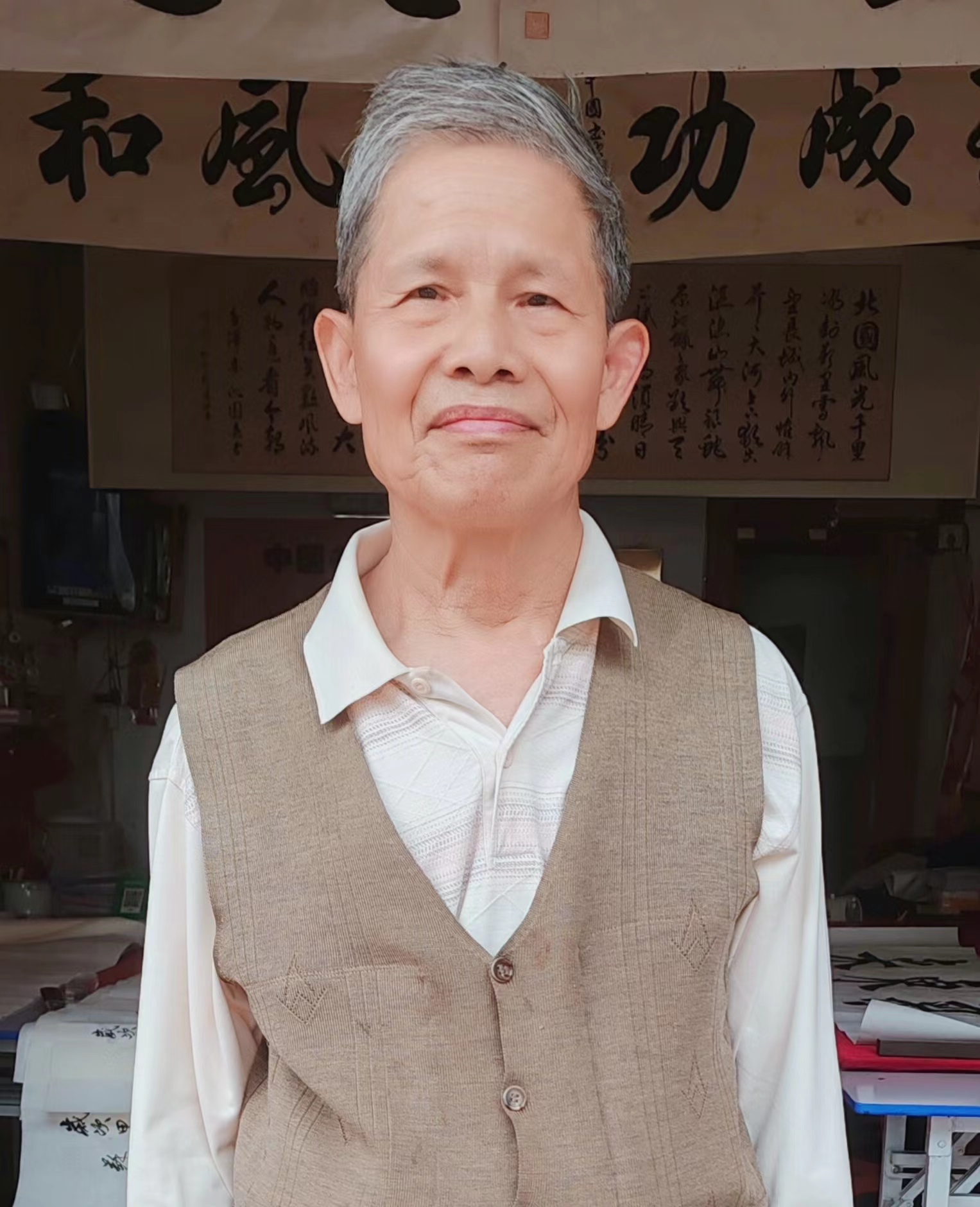 江远明(图1)