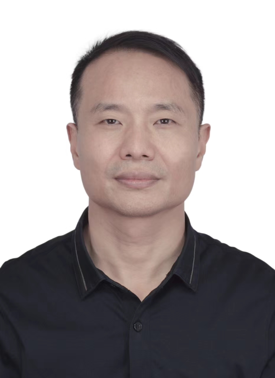 刘楚照(图1)