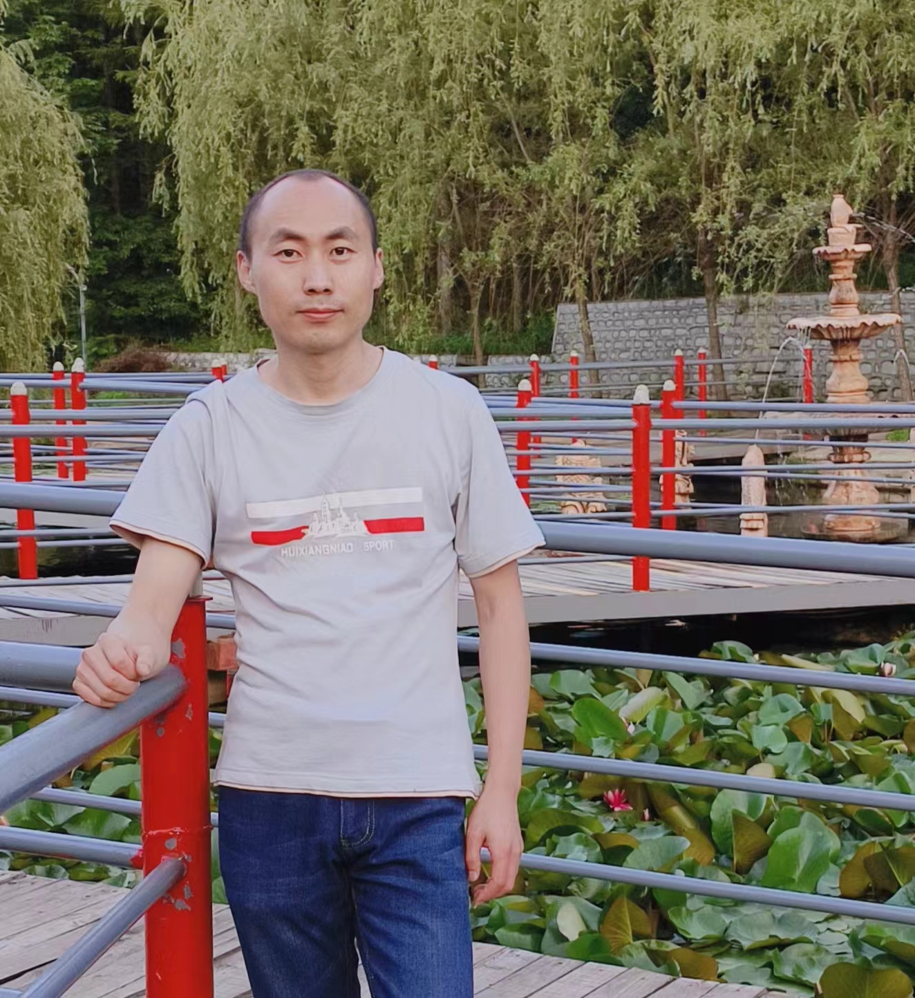 张雷（常务理事）(图1)