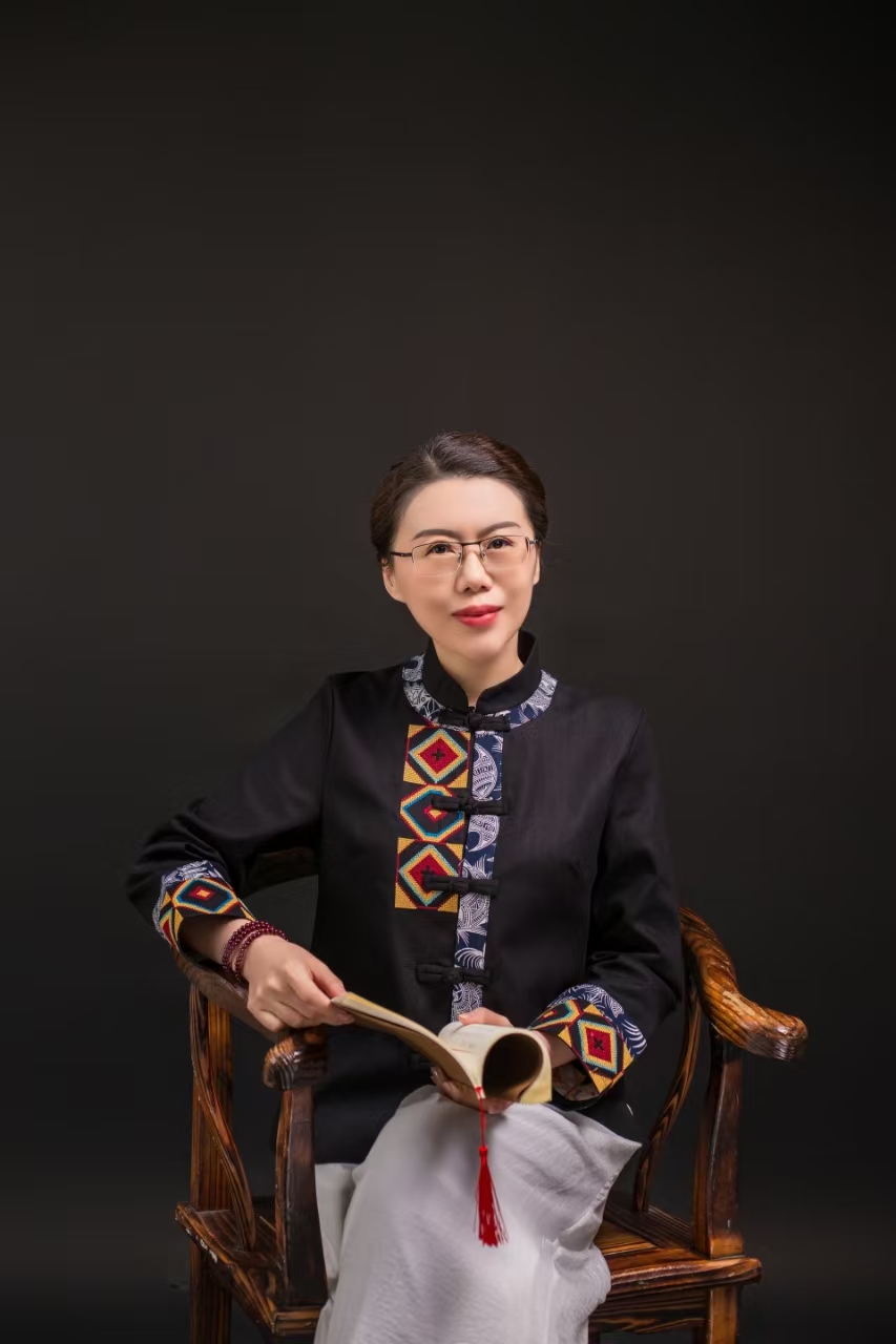 张灵奇（副主席）(图3)